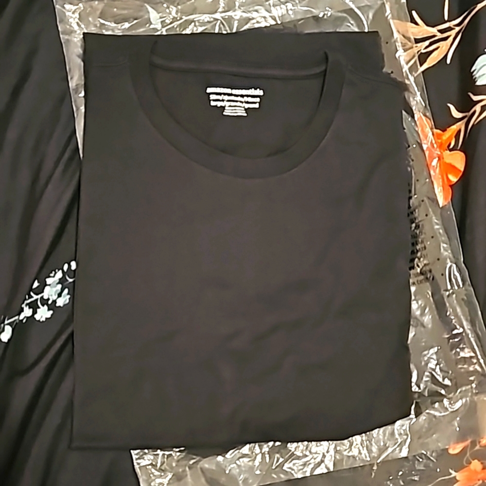 Amazon Essentials T-shirts (2pack)